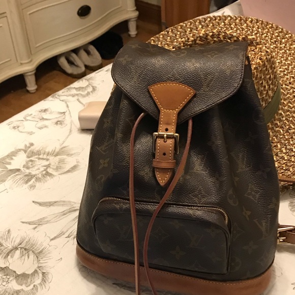 Authentic Louis Vuitton Montsouris MM backpack main image 7